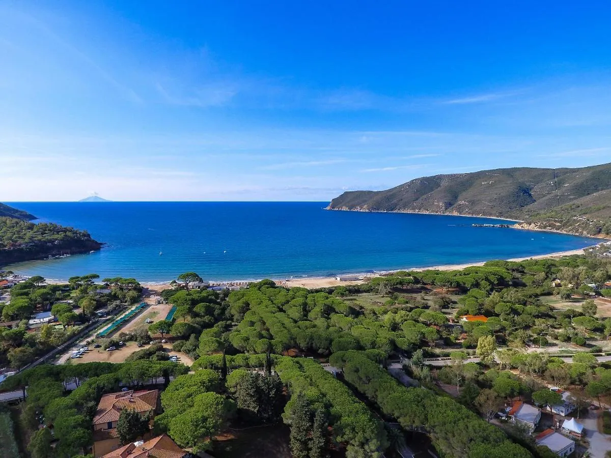 **** Resort Hotel Club Lacona Italien